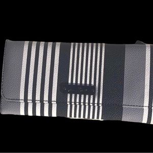 VERA BRADLEY MIDNIGHT STRIPE BLACK AND WHITE STRIPED WALLET